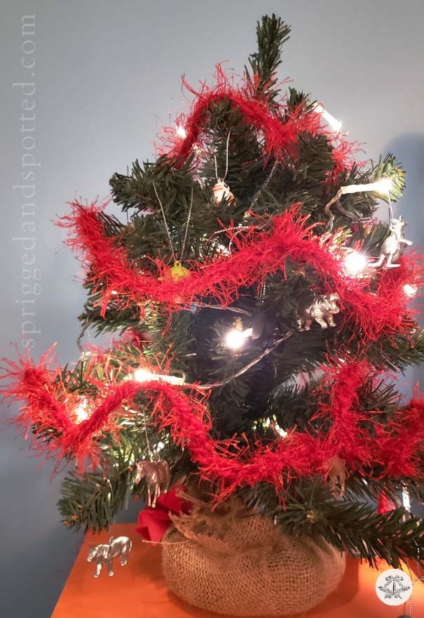 Festoons of Fringe: How to turn Fun Fur and Eyelash Yarn into Durable Christmas Garland