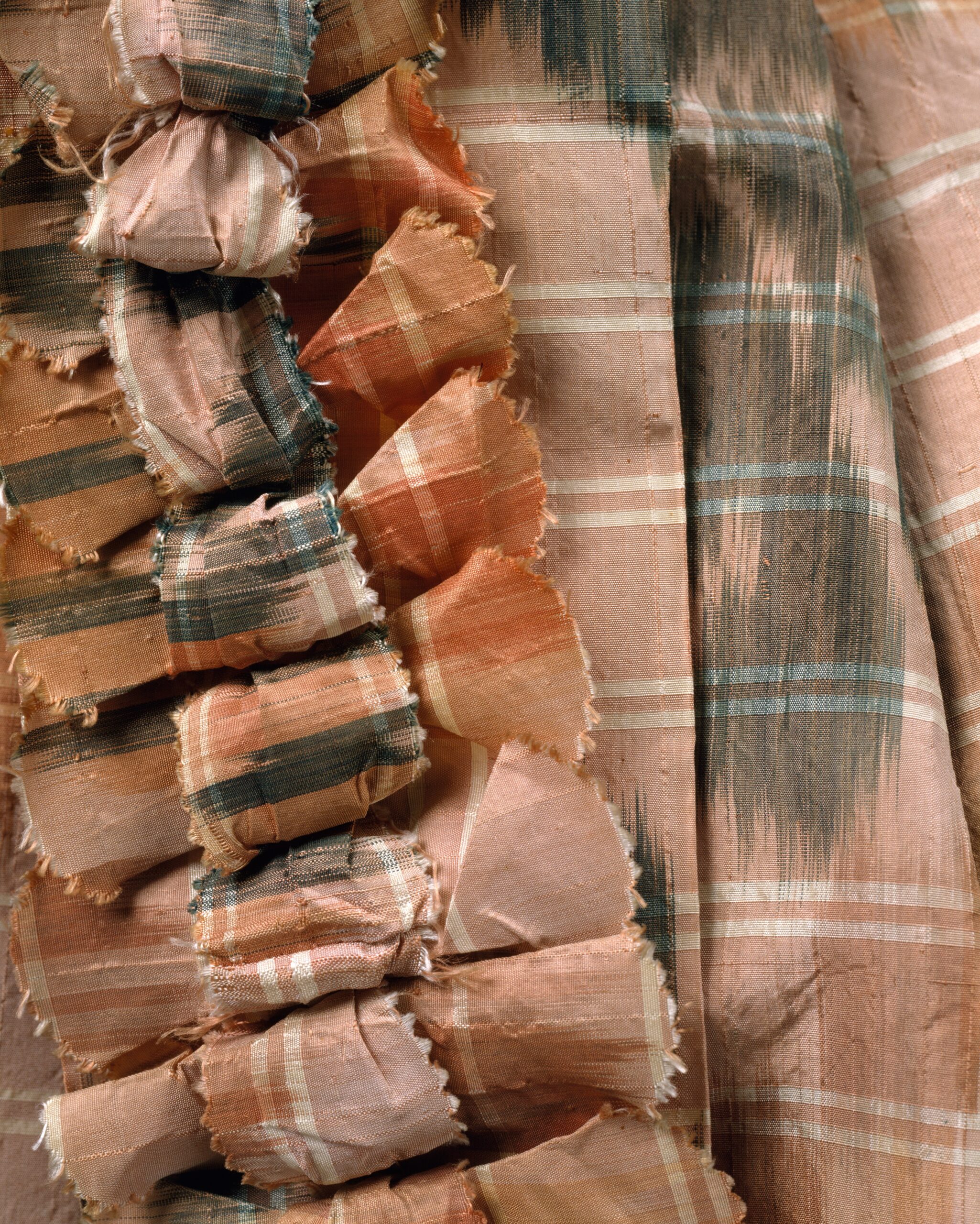 The Art of the Pinking Iron: A Historic Object Study